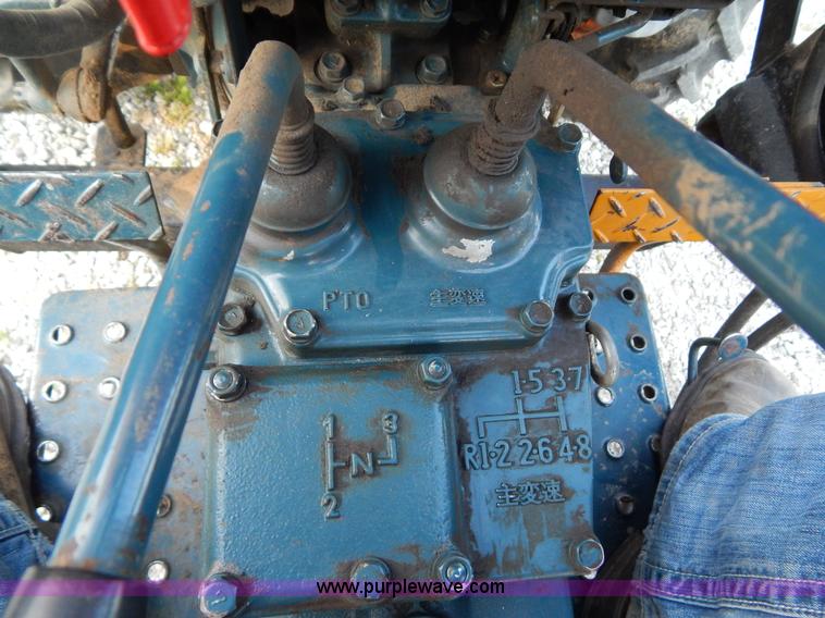 image for item G3269 Kubota L185DT MFWD tractor