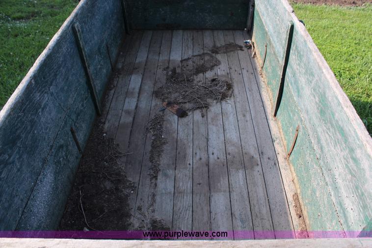 image for item G5008 Antique grain trailer