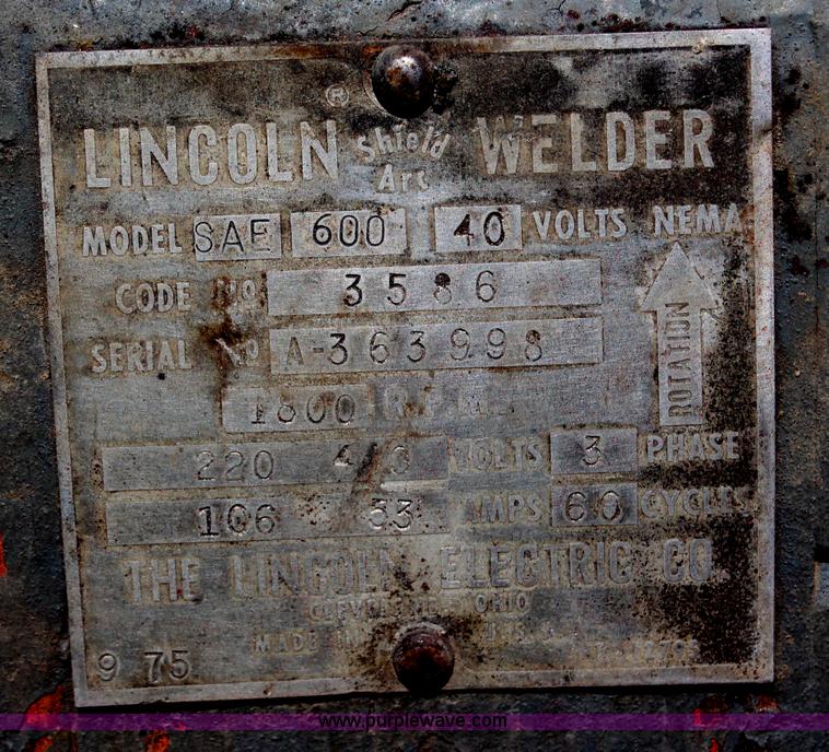 image for item G5025 Lincoln SAE600 welder