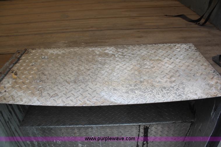 image for item G5031 Cargo box with lift gate