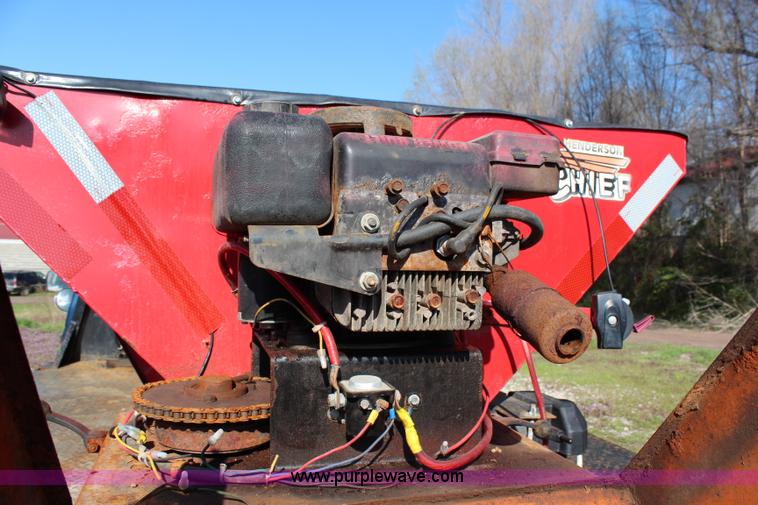 image for item G5069 1985 Ford F250 flatbed pickup truck