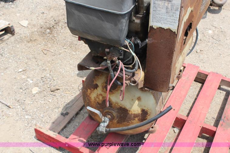 image for item G5118 Ingersoll Rand air compressor
