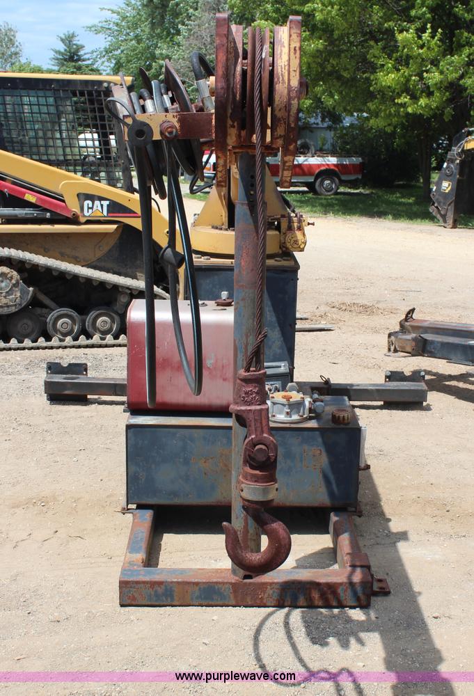 image for item G5119 Chama TM324 crane with frame