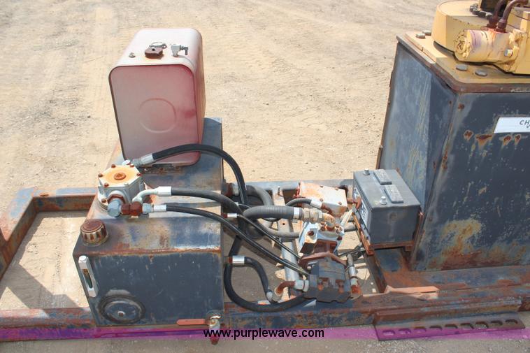 image for item G5119 Chama TM324 crane with frame