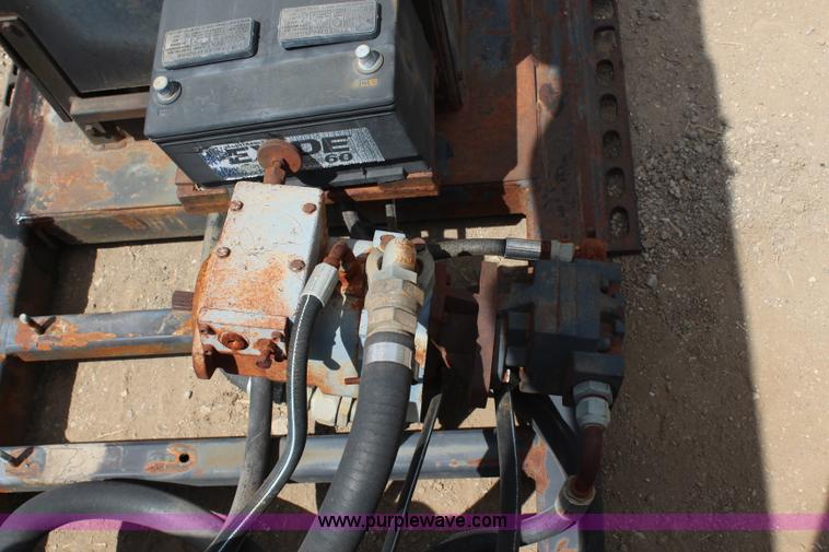 image for item G5119 Chama TM324 crane with frame