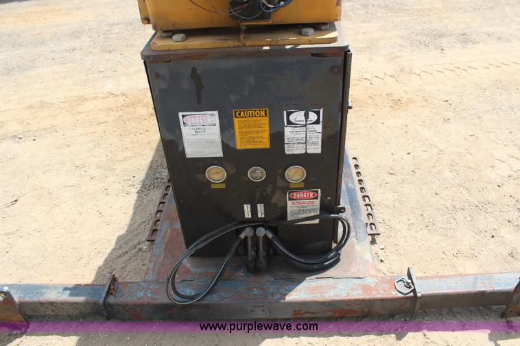 image for item G5119 Chama TM324 crane with frame