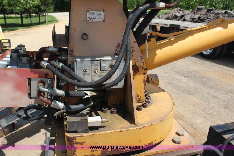 image for item G5119 Chama TM324 crane with frame