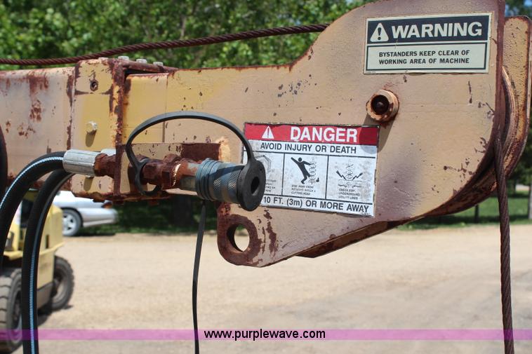 image for item G5119 Chama TM324 crane with frame