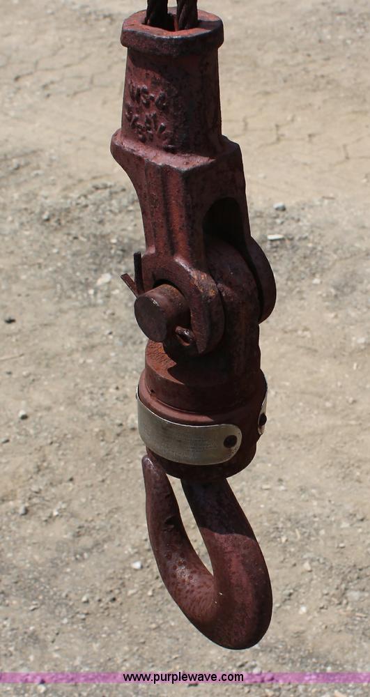 image for item G5119 Chama TM324 crane with frame