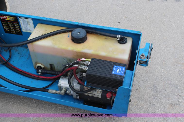 image for item G5120 1999 Genie GS2032 electric scissor lift