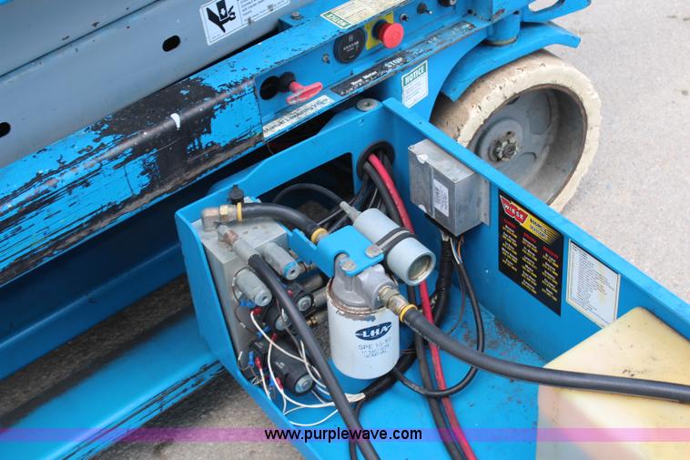 image for item G5120 1999 Genie GS2032 electric scissor lift