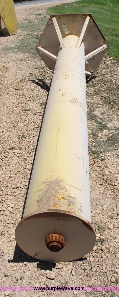 image for item G5149 Dayton two ton jib crane