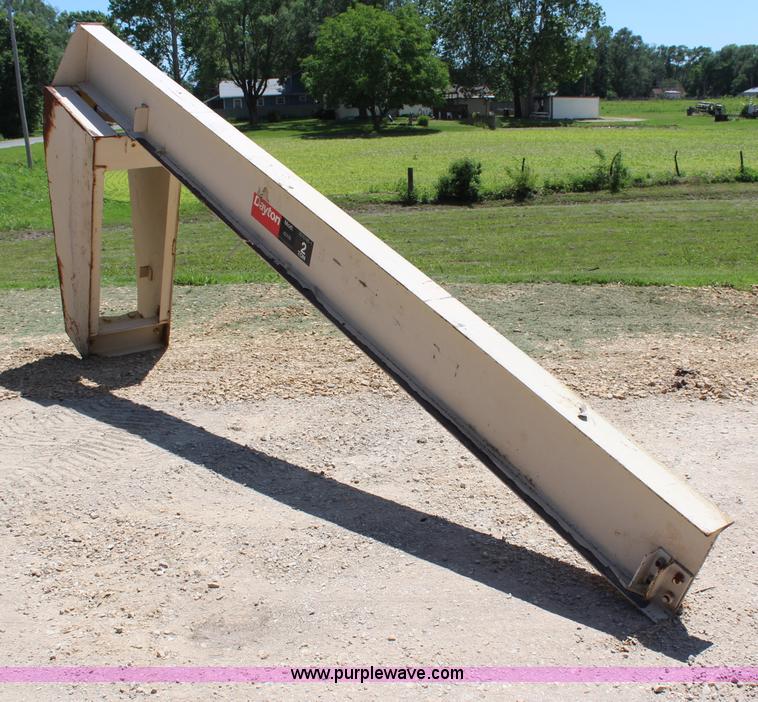 image for item G5149 Dayton two ton jib crane