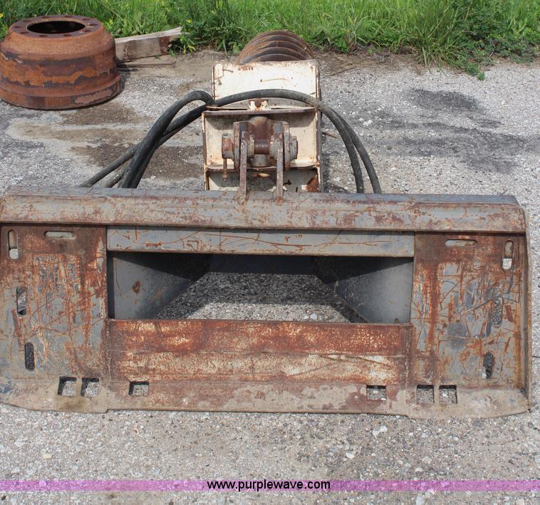 image for item G5157 Bobcat 15A skid steer auger