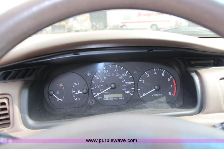 image for item G5172 1999 Toyota Camry LE