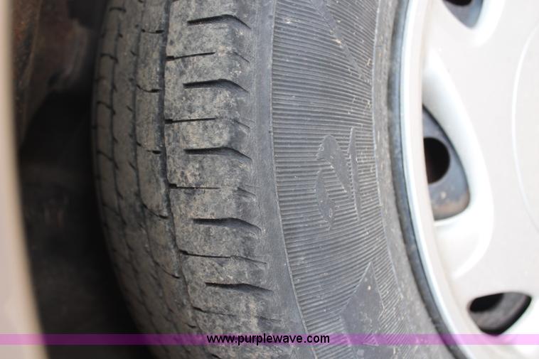 image for item G5172 1999 Toyota Camry LE