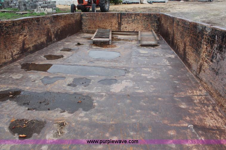 image for item G5439 2002 Felling dump trailer