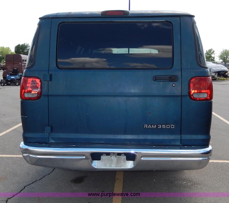 image for item H3059 1997 Dodge Ram Wagon B3500 van