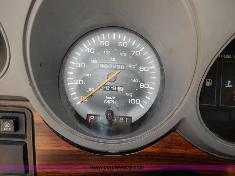 image for item H3059 1997 Dodge Ram Wagon B3500 van