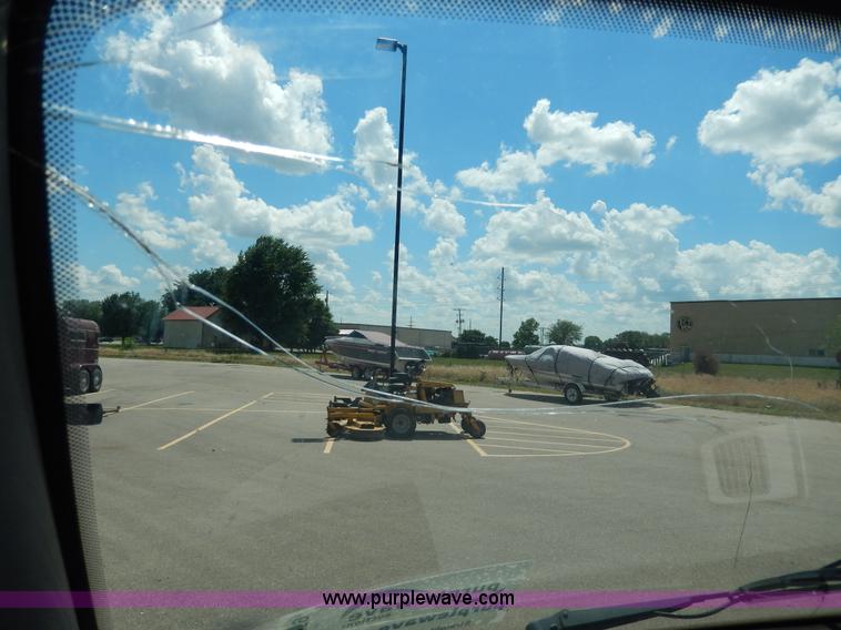 image for item H3059 1997 Dodge Ram Wagon B3500 van