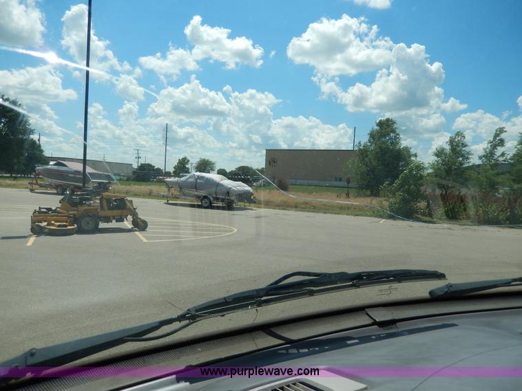 image for item H3059 1997 Dodge Ram Wagon B3500 van