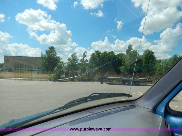 image for item H3059 1997 Dodge Ram Wagon B3500 van