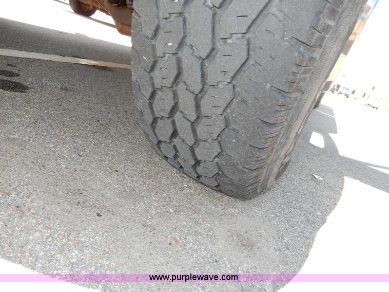 image for item H3059 1997 Dodge Ram Wagon B3500 van