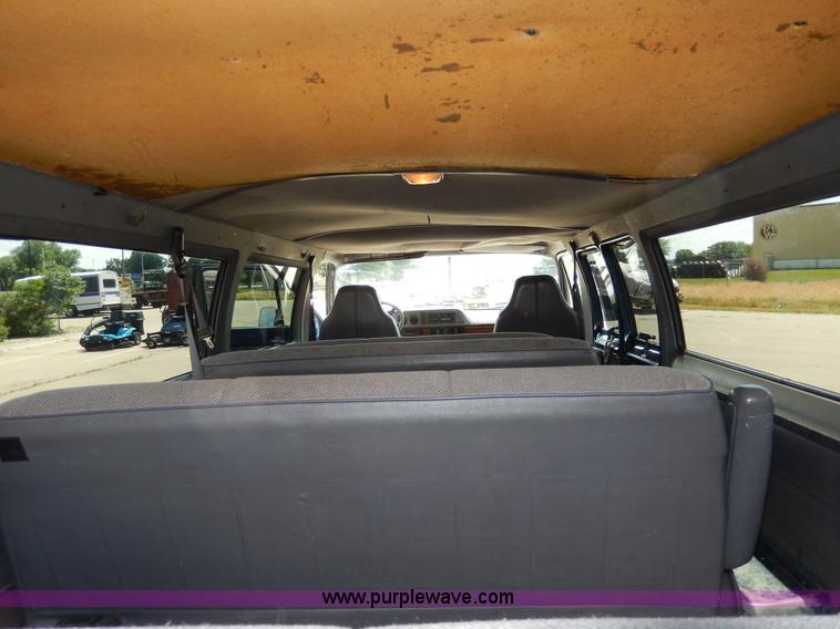 image for item H3059 1997 Dodge Ram Wagon B3500 van