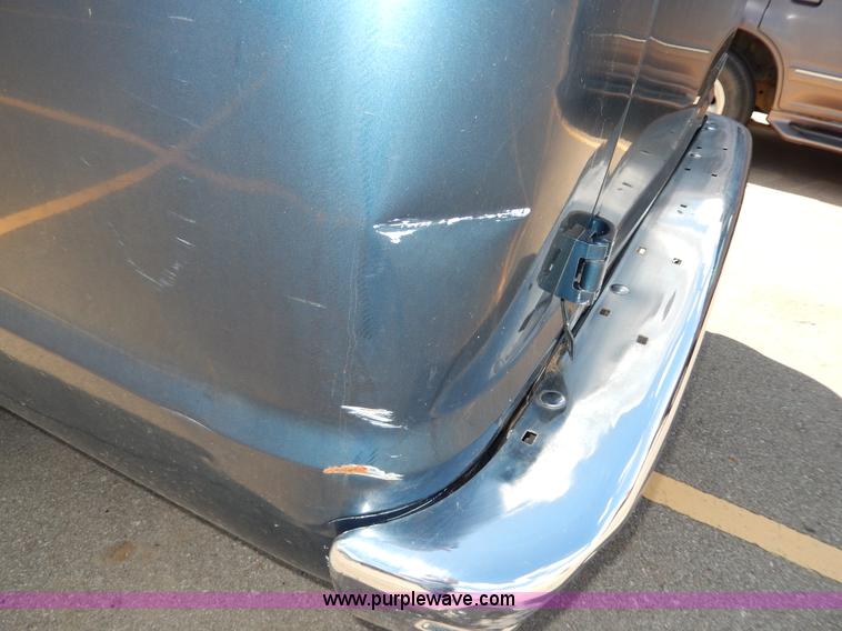 image for item H3059 1997 Dodge Ram Wagon B3500 van