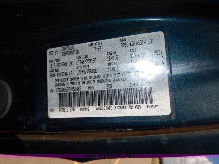 image for item H3059 1997 Dodge Ram Wagon B3500 van