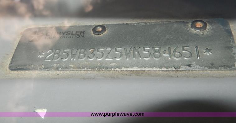 image for item H3059 1997 Dodge Ram Wagon B3500 van