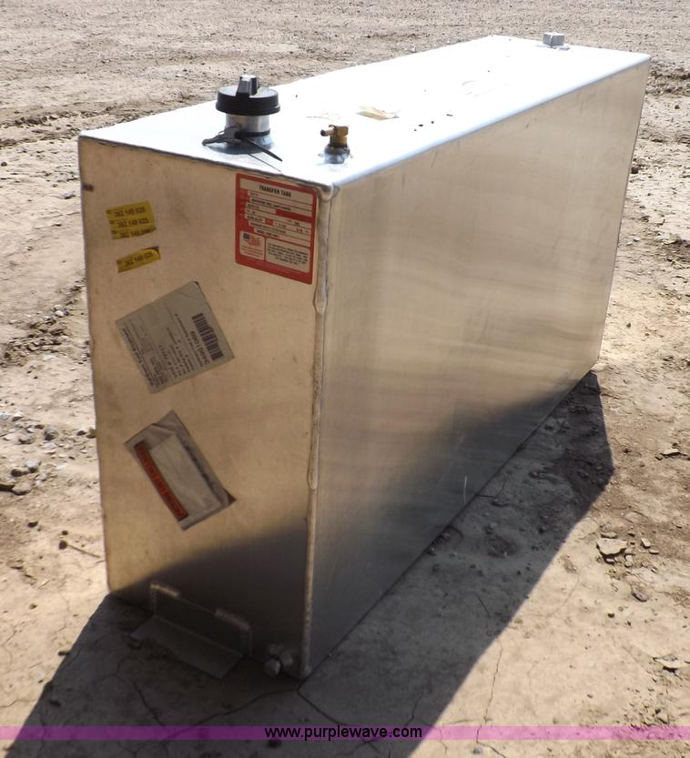 Aluminum fuel transfer tank in Minneola, KS Item H7003 sold Purple Wave