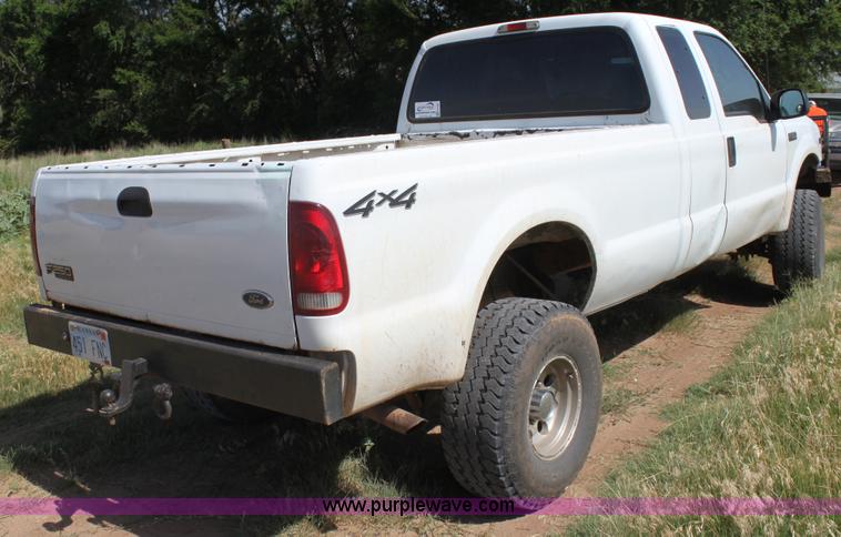 image for item H7421 2000 Ford F250 XL SuperCab pickup truck