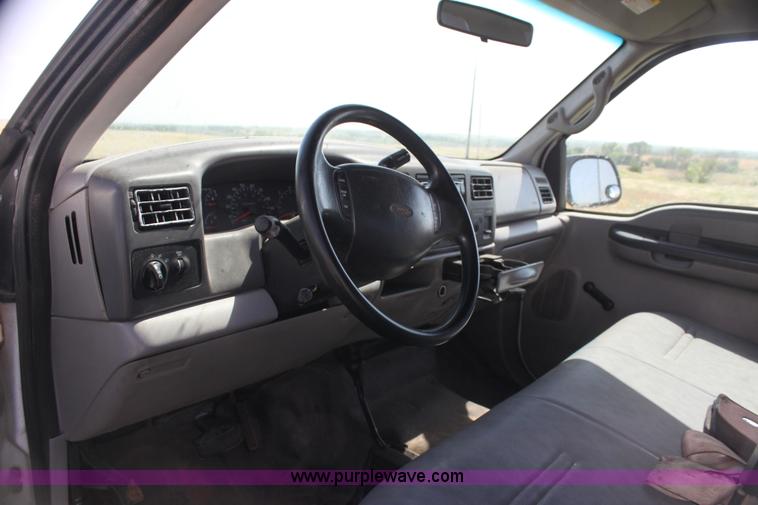 image for item H7421 2000 Ford F250 XL SuperCab pickup truck