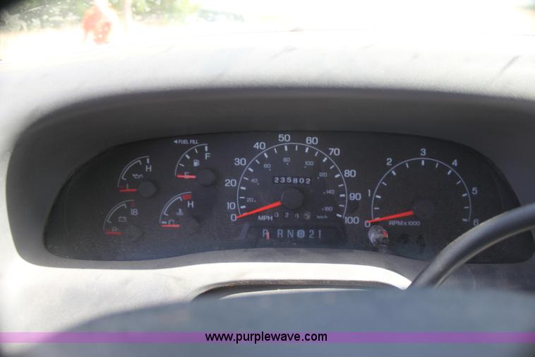 image for item H7421 2000 Ford F250 XL SuperCab pickup truck