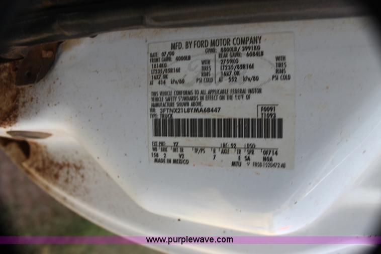 image for item H7421 2000 Ford F250 XL SuperCab pickup truck