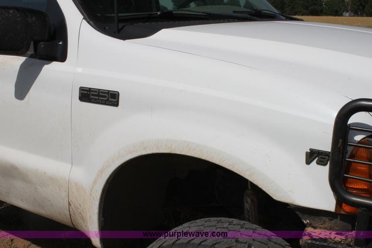 image for item H7421 2000 Ford F250 XL SuperCab pickup truck