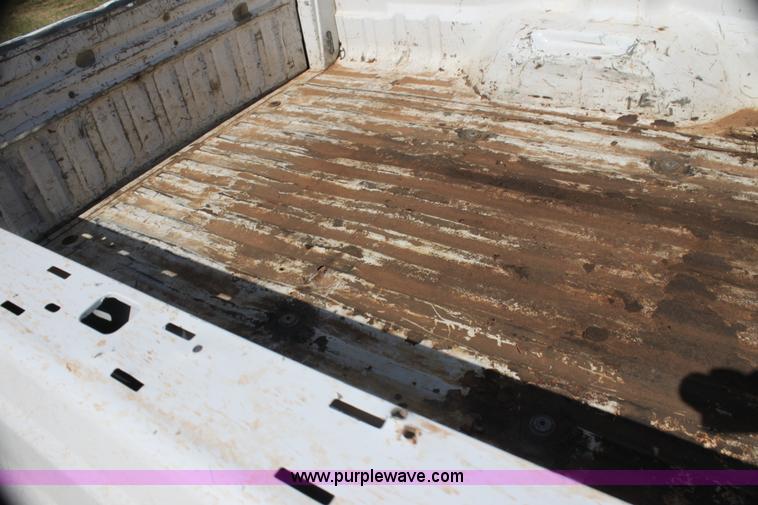 image for item H7421 2000 Ford F250 XL SuperCab pickup truck