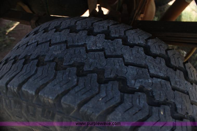 image for item H7421 2000 Ford F250 XL SuperCab pickup truck