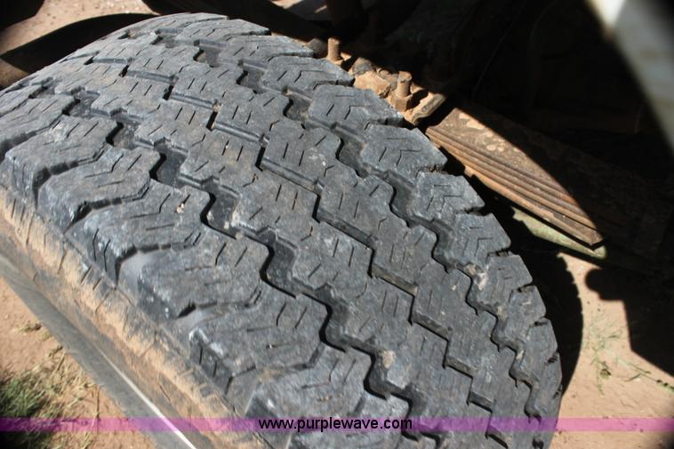 image for item H7421 2000 Ford F250 XL SuperCab pickup truck