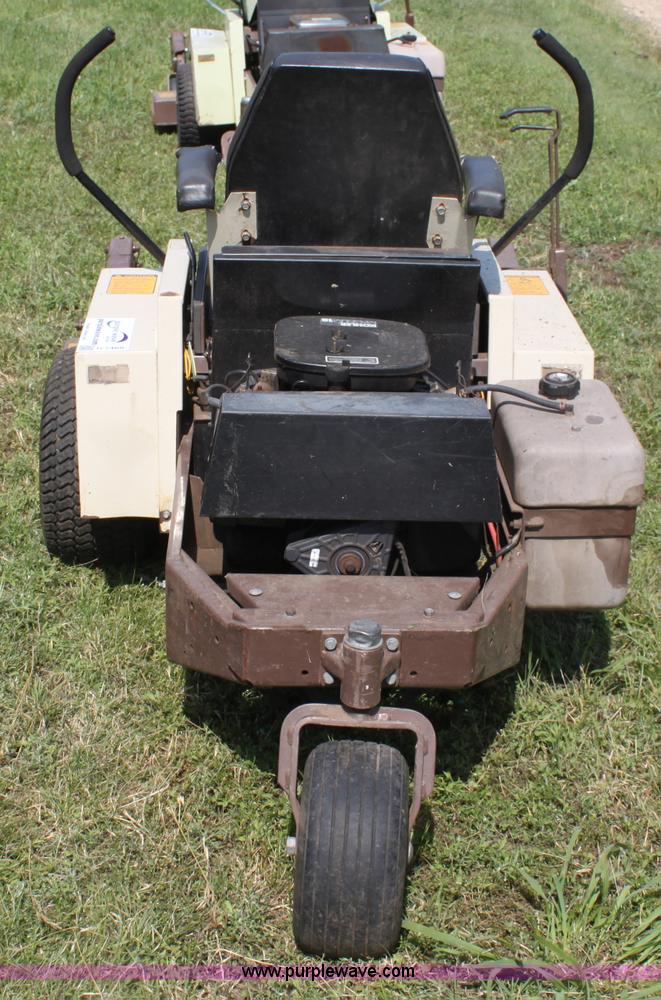 718K ZTR lawn mower in El Dorado, KS Item H7468 sold