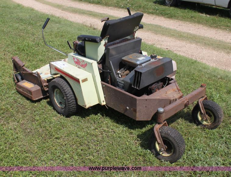 image for item H7469 Grasshopper 1822 ZTR lawn mower