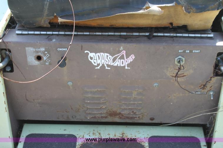 image for item H7469 Grasshopper 1822 ZTR lawn mower