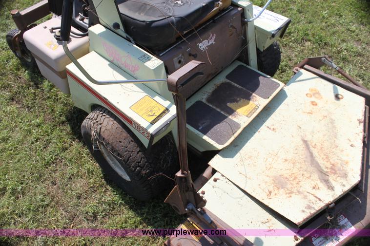 image for item H7469 Grasshopper 1822 ZTR lawn mower