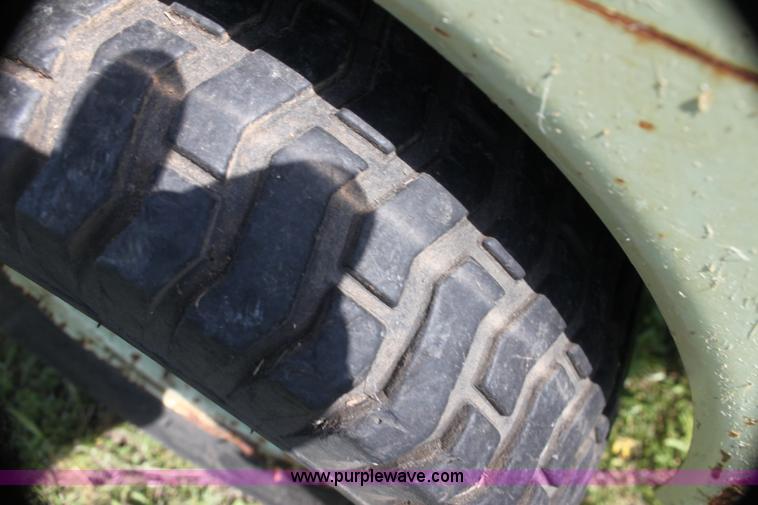 image for item H7469 Grasshopper 1822 ZTR lawn mower
