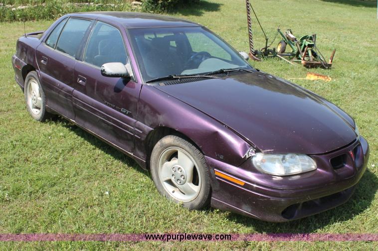 image for item H7472 1997 Pontiac Grand Am GT