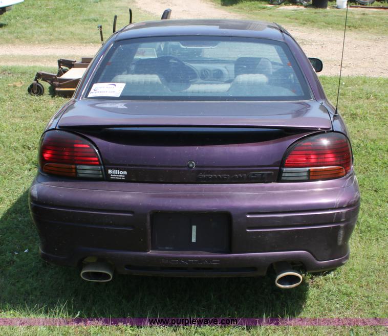 image for item H7472 1997 Pontiac Grand Am GT