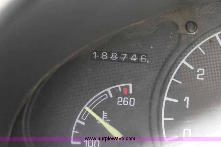 image for item H7472 1997 Pontiac Grand Am GT