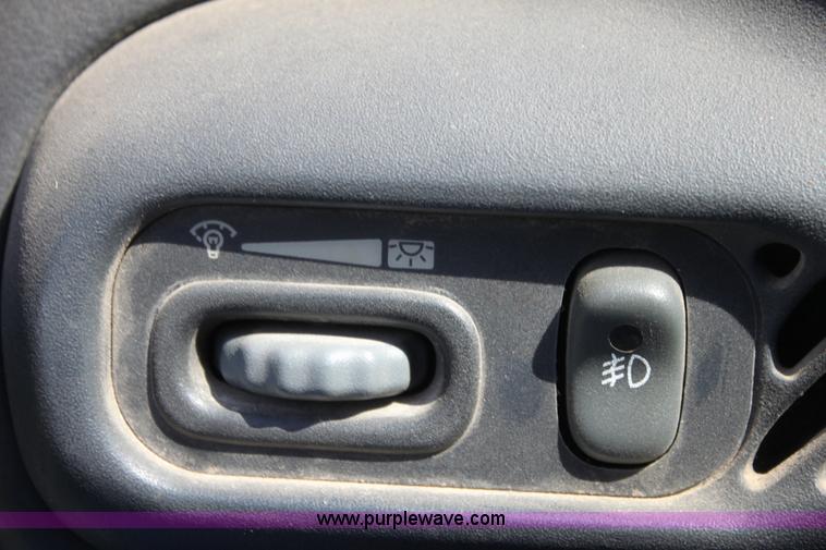 image for item H7472 1997 Pontiac Grand Am GT