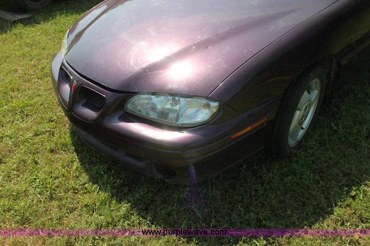 image for item H7472 1997 Pontiac Grand Am GT